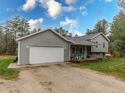 19090 Creekside Ln, Interlochen, MI, 49643