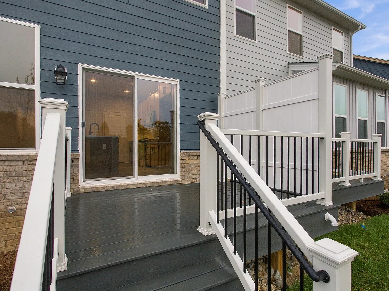 3 bed, 2.5 bath, 1950 sqft, $3,550 — Photo 4