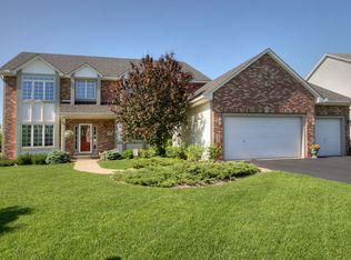 17862 Steading Rd, Eden Prairie, MN 55347