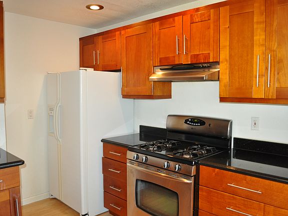 5th image of 2755 Mauricia Ave #A