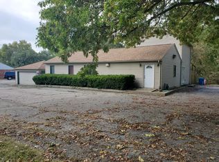 909 N Ottawa Ave, Dixon, IL 61021