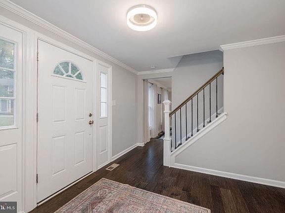 4th image of 6251 Garretson St