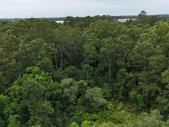 2nd image of Hewitt Rd