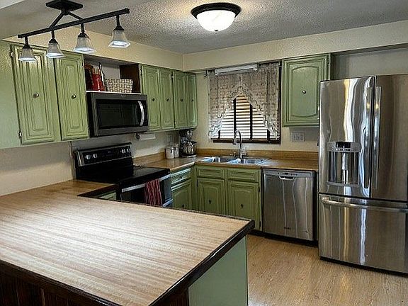 5th image of 1336 Uinta Dr