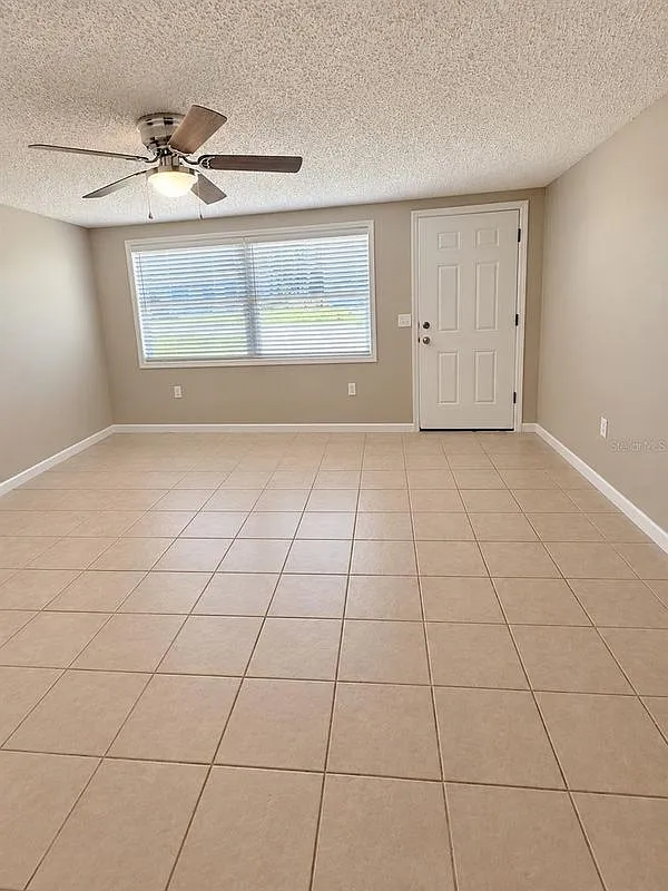 1 bed, 1.0 bath, 600 sqft, $1,350 — Photo 2