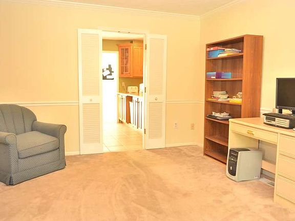5th image of 3757 Fincastle Dr