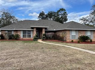 6560 Kings Gate Dr S, Mobile, AL 36618