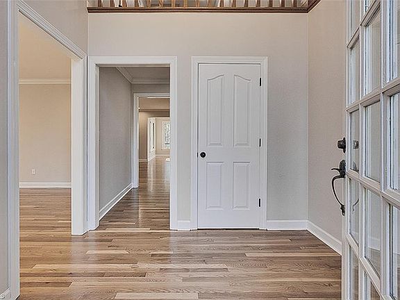 2nd image of 2193 Berkley Ln