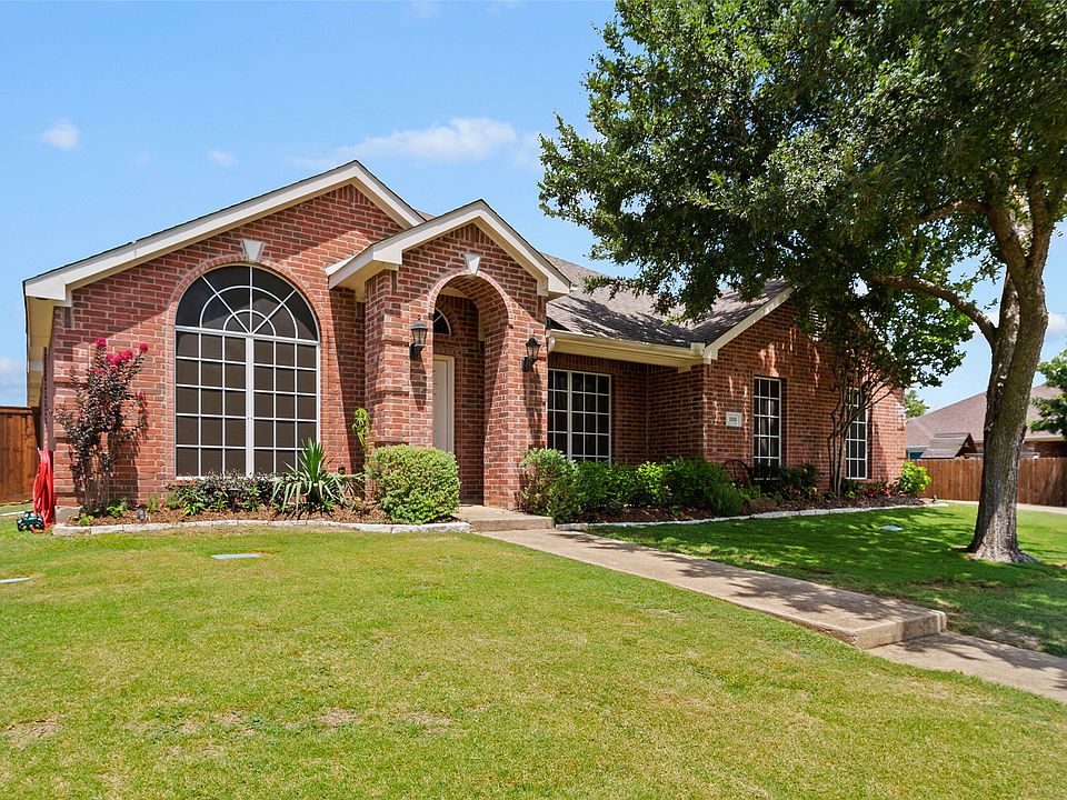 1st image of 1010 Janis Ln