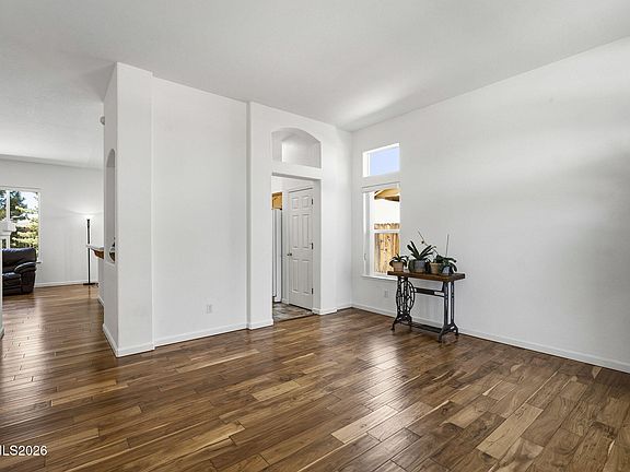4th image of 1054 Rimfield Dr