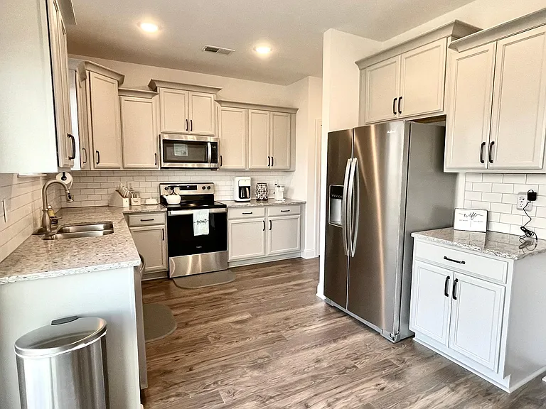 2321 Aniston Ct — Photo 8