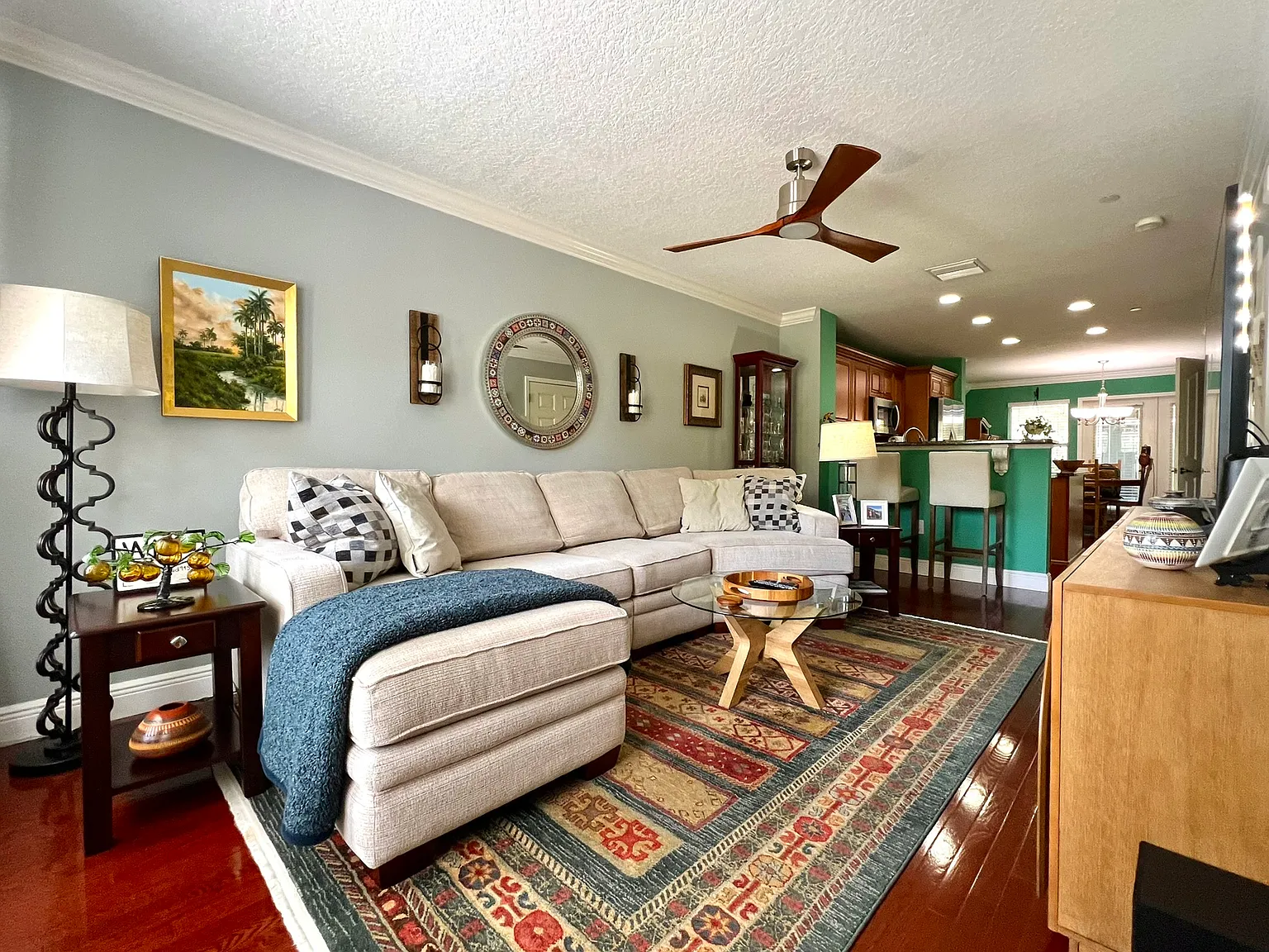 2 bed, 1230 sqft, $2,000 — Photo 3