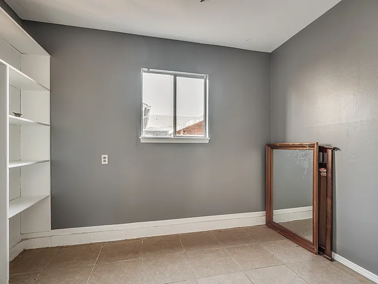 2520 SW 68th St — Photo 41
