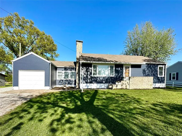 110 N Netherland St, Perry, MO 63462