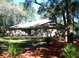 2412 Burlwood Dr, Lutz, FL 33549