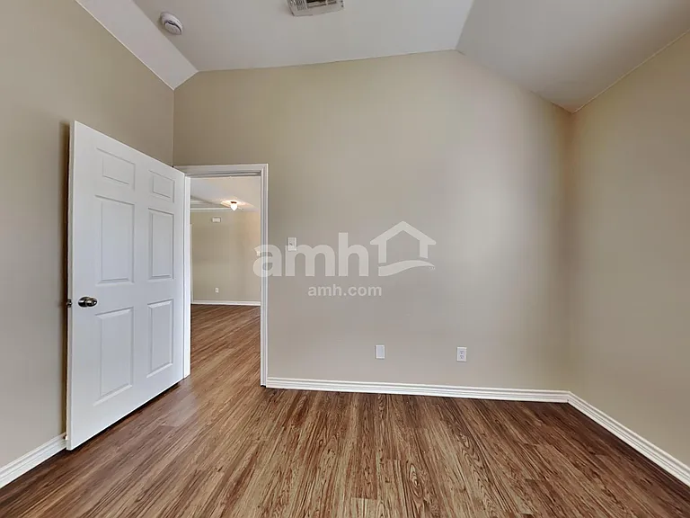 2525 Stone Meadows Dr — Photo 20
