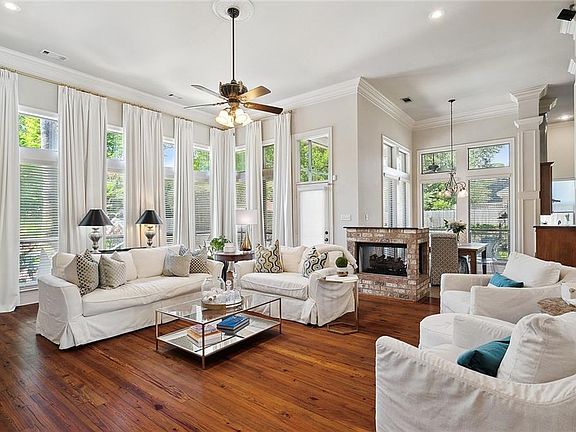 3rd image of 608 Tanager Dr