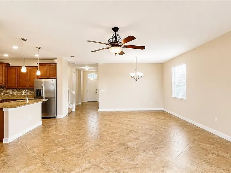 5230 Cortland Dr — Photo 8