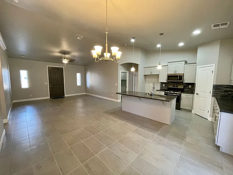 3686 Richie Dr — Photo 7