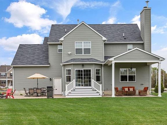 2nd image of 2112 Wyeth Way