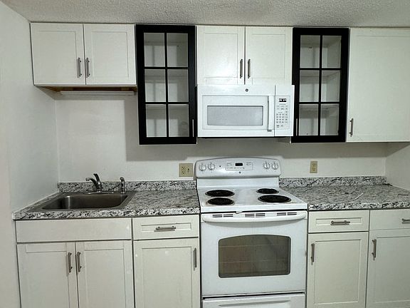 4th image of 36 Pond St APT 6