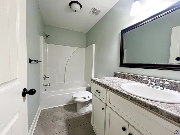 119 Washington Place Dr — Photo 9