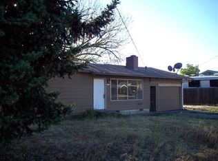 1020 Ross Ln N, Medford, OR 97501