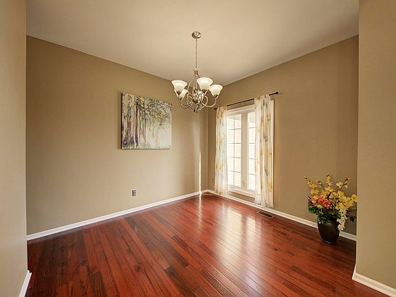 4th image of 4110 Silverleaf Dr