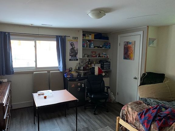 3rd image of 559 Kininvie Dr #2