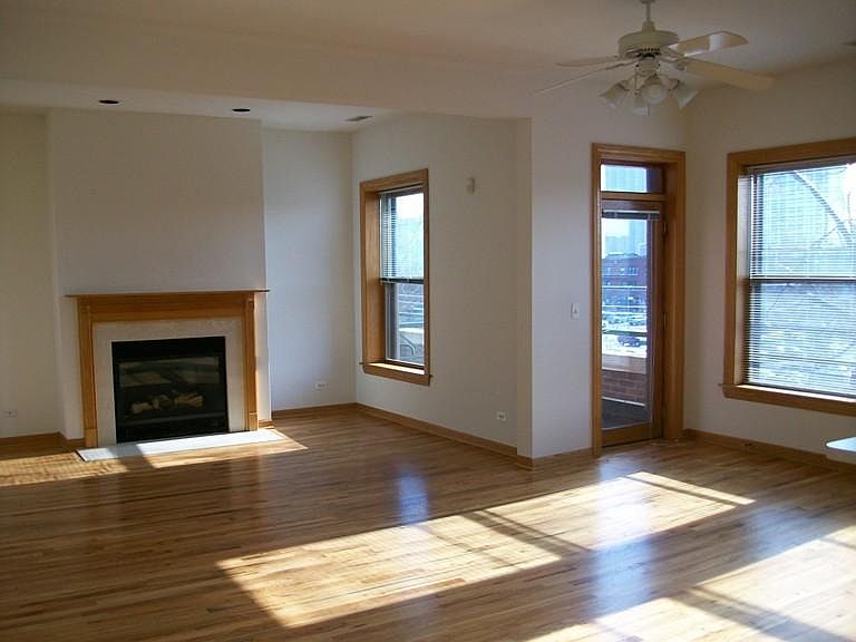 1st image of 972 W Cuyler Ave #3