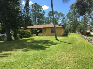 2045 17th St SW, Naples, FL 34117