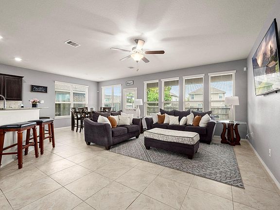 5th image of 4110 Trenton Arbor Ln