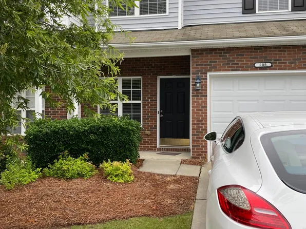 205 Azteca Dr, Matthews, NC 28104