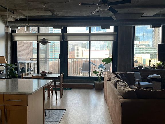 5th image of 1516 S Wabash Ave #505