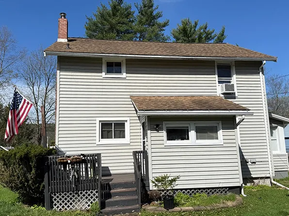 126 Lake Shore Dr N, Maryland, NY 12116