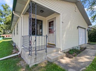 714 E Roland St, Oconomowoc, WI 53066