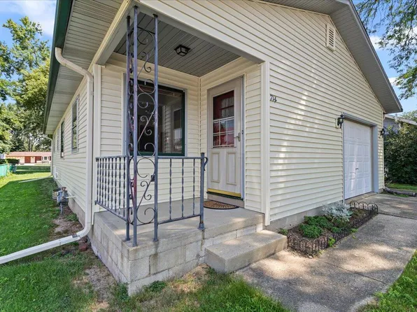 714 East Roland STREET, Oconomowoc, WI 53066