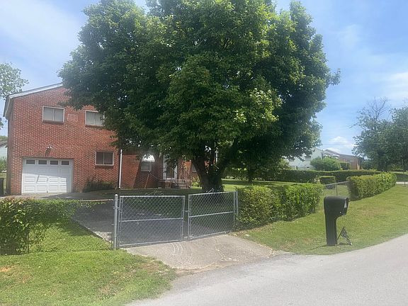 3rd image of 2108 Elena Dr