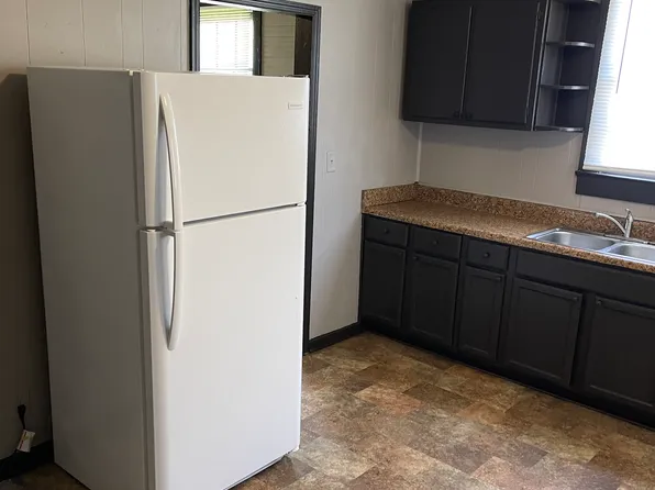 122 N Livingston St, Clinton, SC 29325