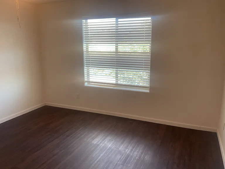 1734 Lark Dr NE — Photo 12