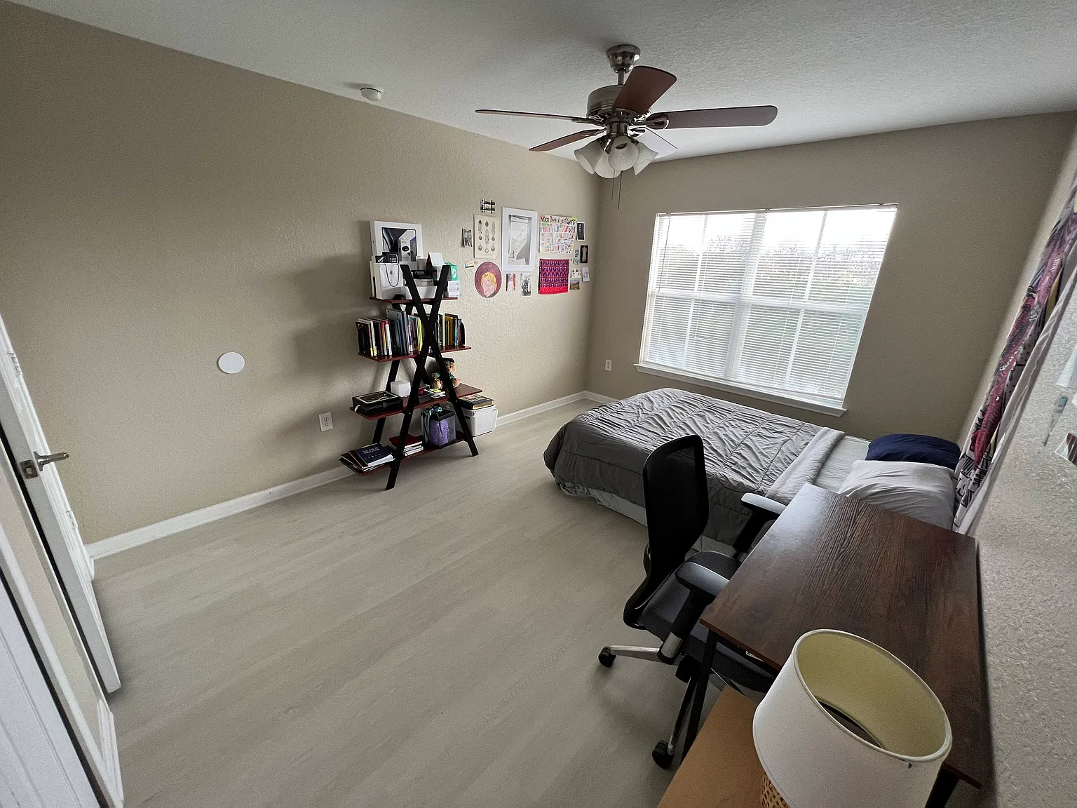 3 bed, 1900 sqft, $1,200 — Photo 2