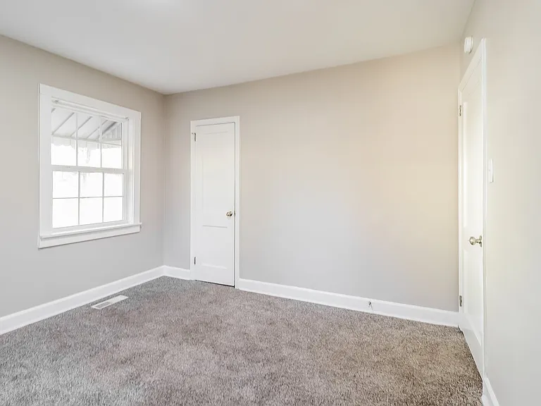 508546_024_main_bedroom_13496251.jpg