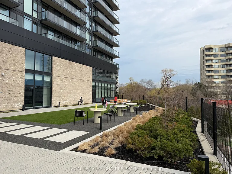86 Dundas St E #1314 — Photo 26