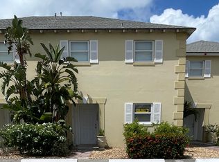 1220 Surf Rd, Riviera Beach, FL 33404