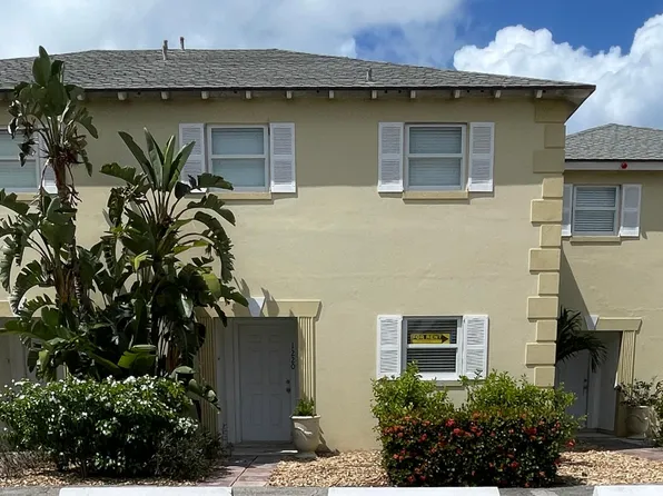 1220 Surf Rd, Riviera Beach, FL 33404
