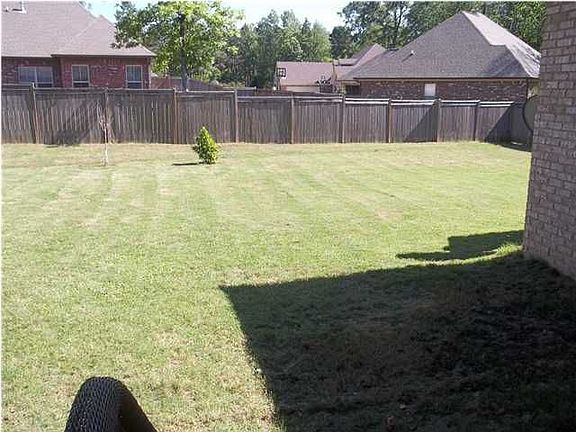 2nd image of 107 Cottonwood Dr