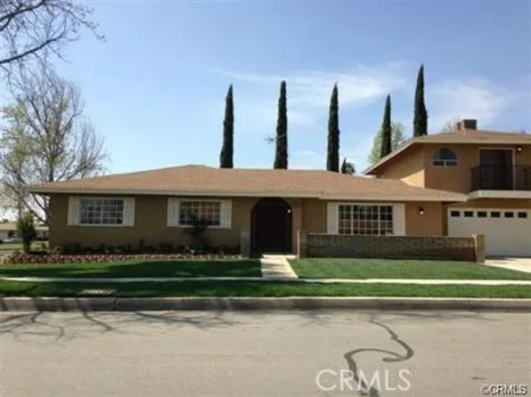 716 N Brampton Ave, Rialto, CA 92376