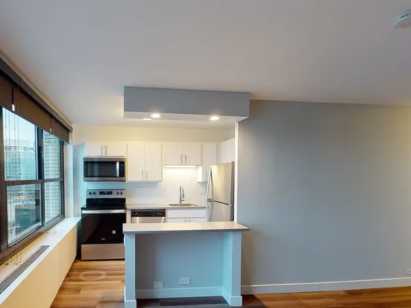 1142 S Michigan Ave #2412, Chicago, IL 60605