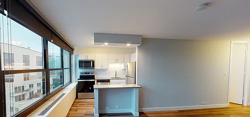 1142 S Michigan Ave #2412 Photo 1