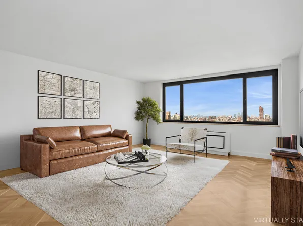 45 West 67th Street image 2 of 6